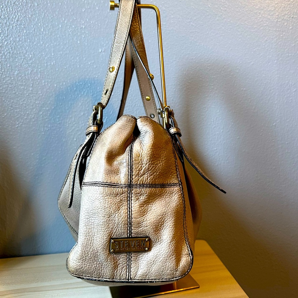 STEVEN BY STEVE MADDEN GRAY 100% LEATHER BAG. - Picture 3 of 15